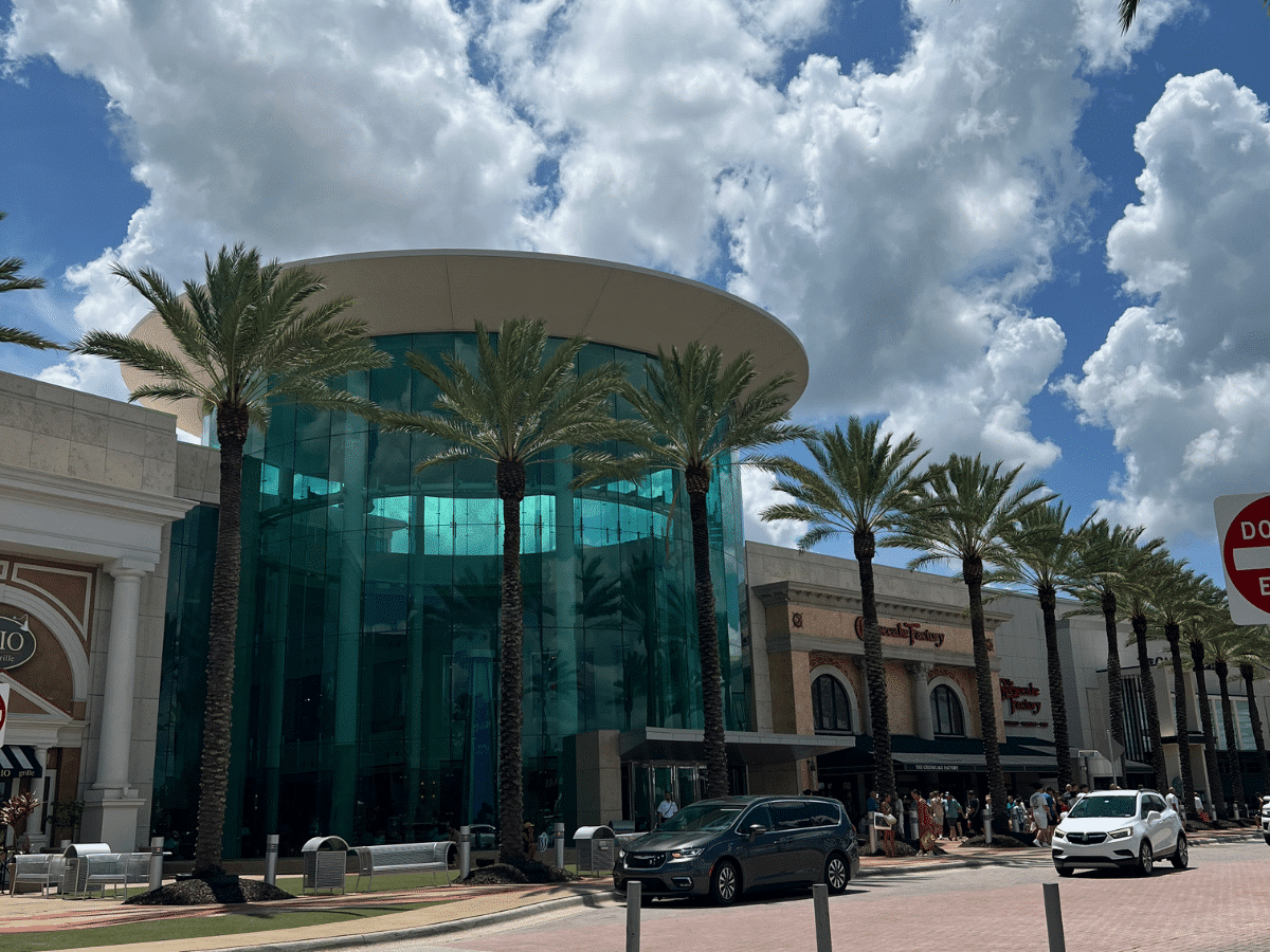 The Mall at Millenia Stores: A Guide To Shopping in Orlando - Orlando99.com