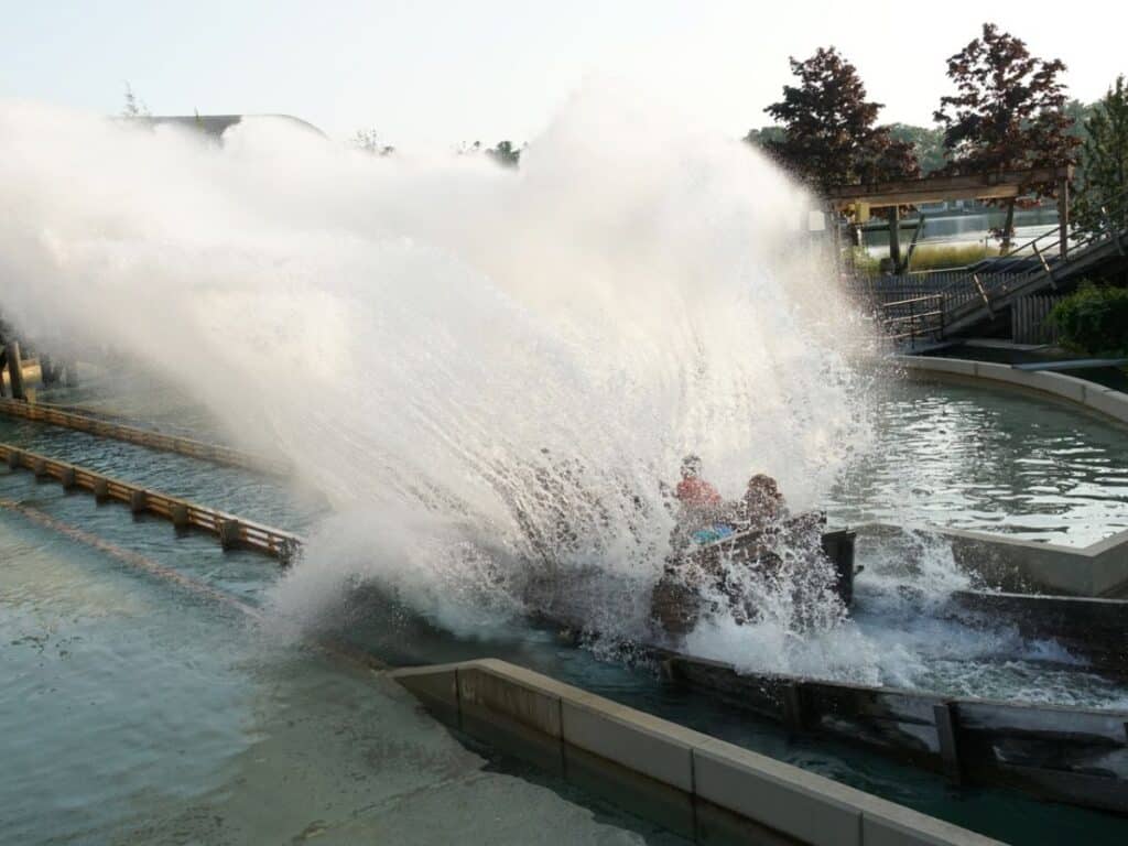 boat water sliding
